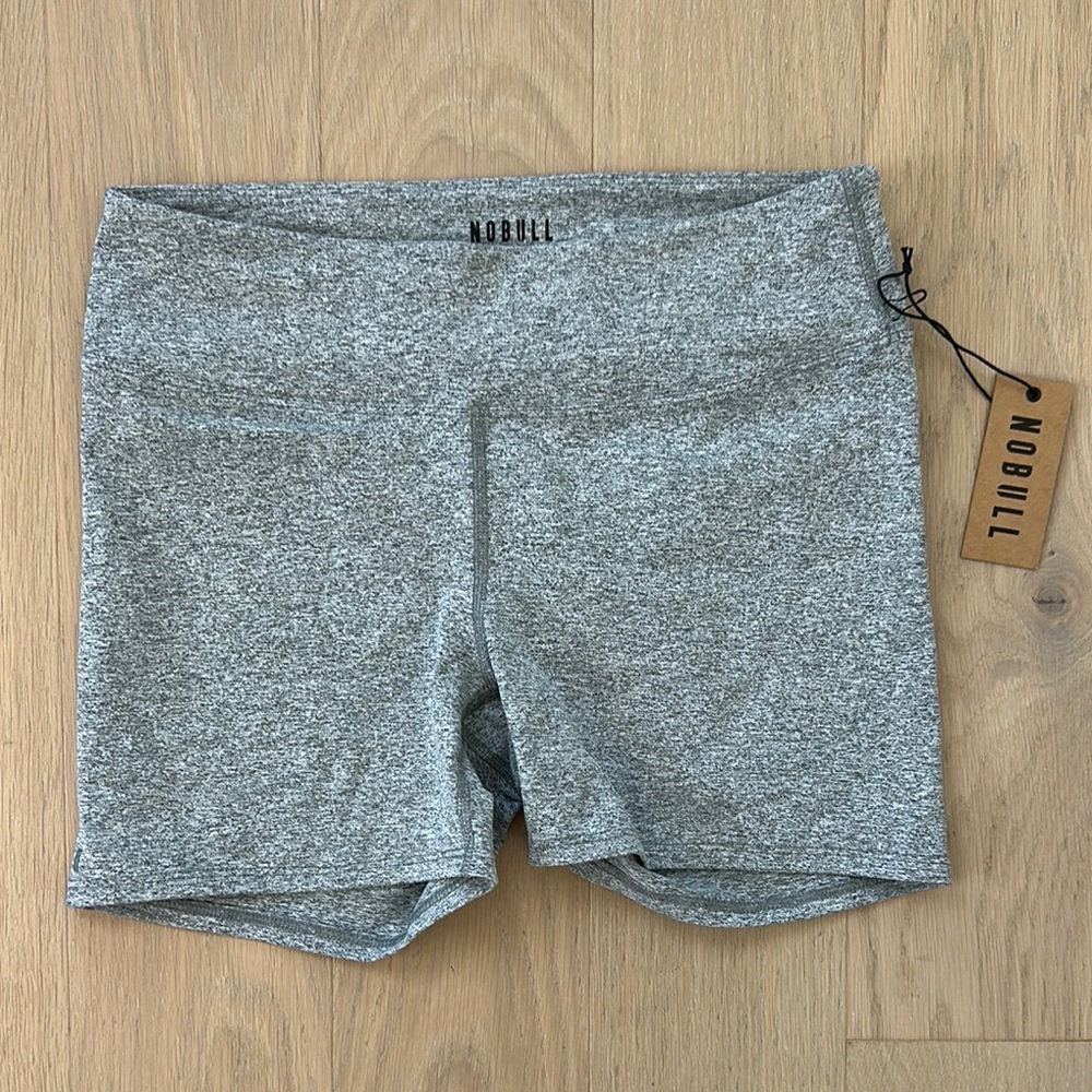 NOBULL Heather Gray Bike Shorts Stretchy Moisture-Wicking new with tags Medium